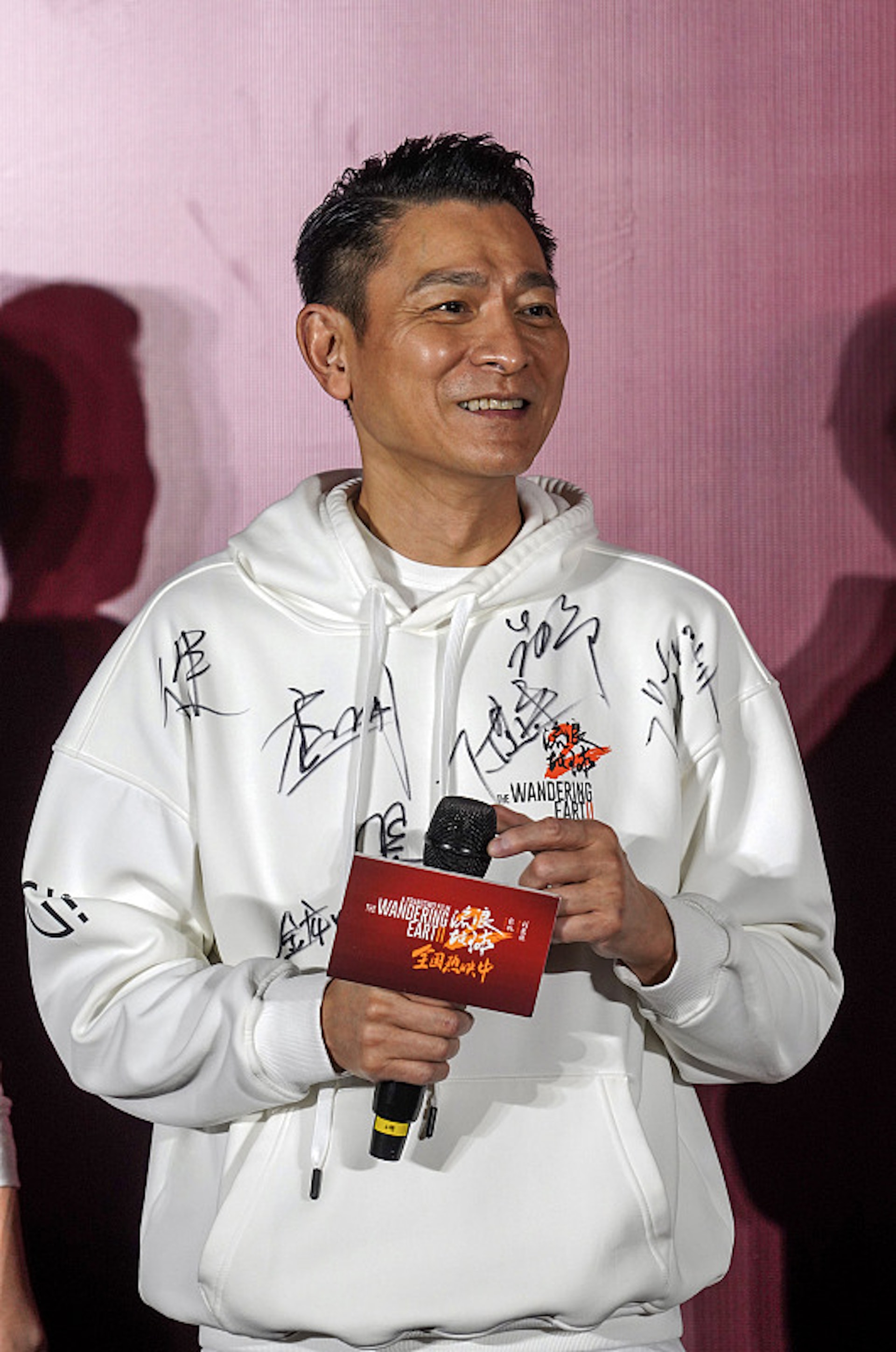 劉德華積極參與《流浪地球2》宣傳。(VCG) 劉德華積極參與《流浪地球2》宣傳。(VCG)