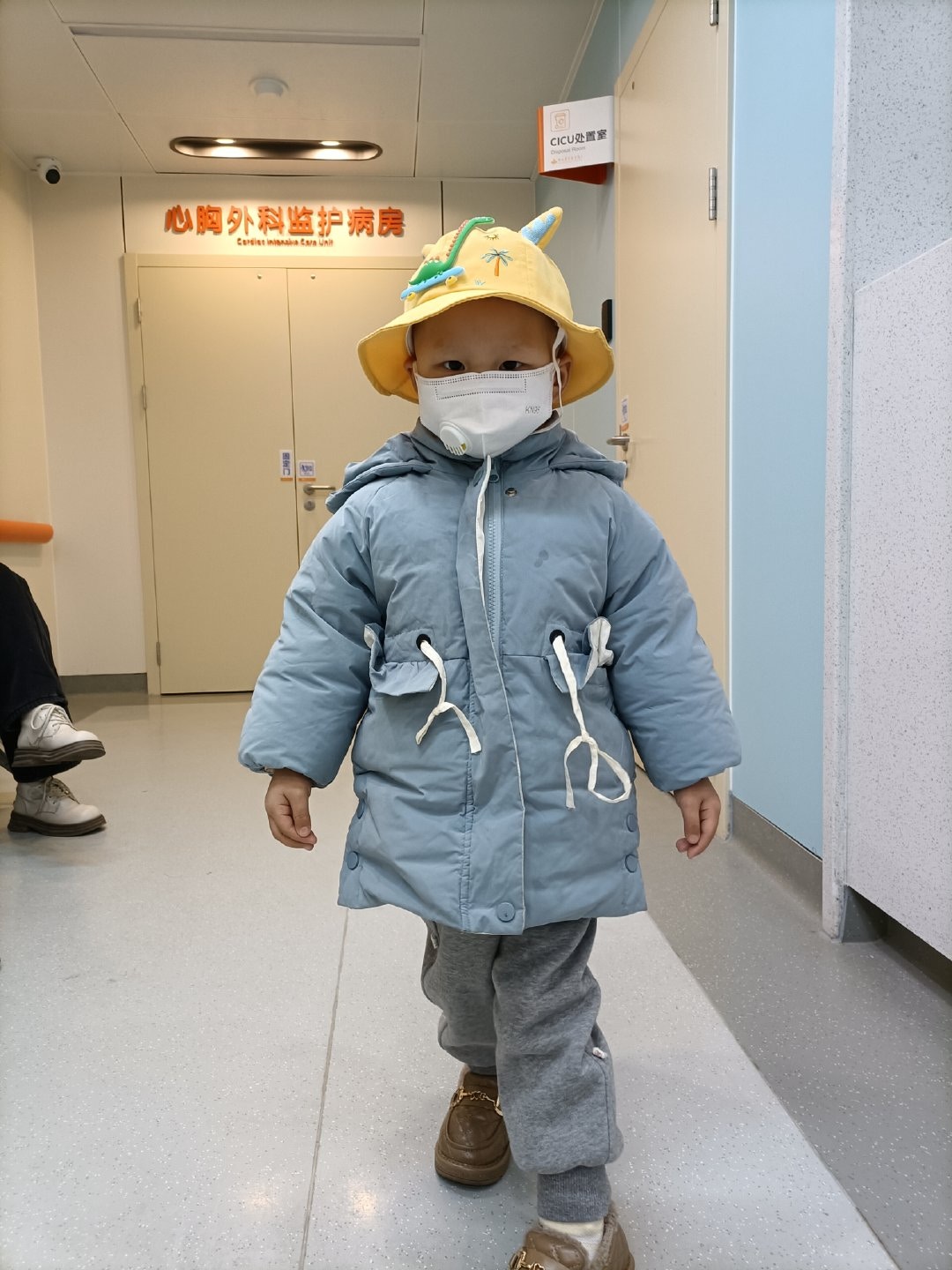 萱萱將接受第8次化療。（微公益）