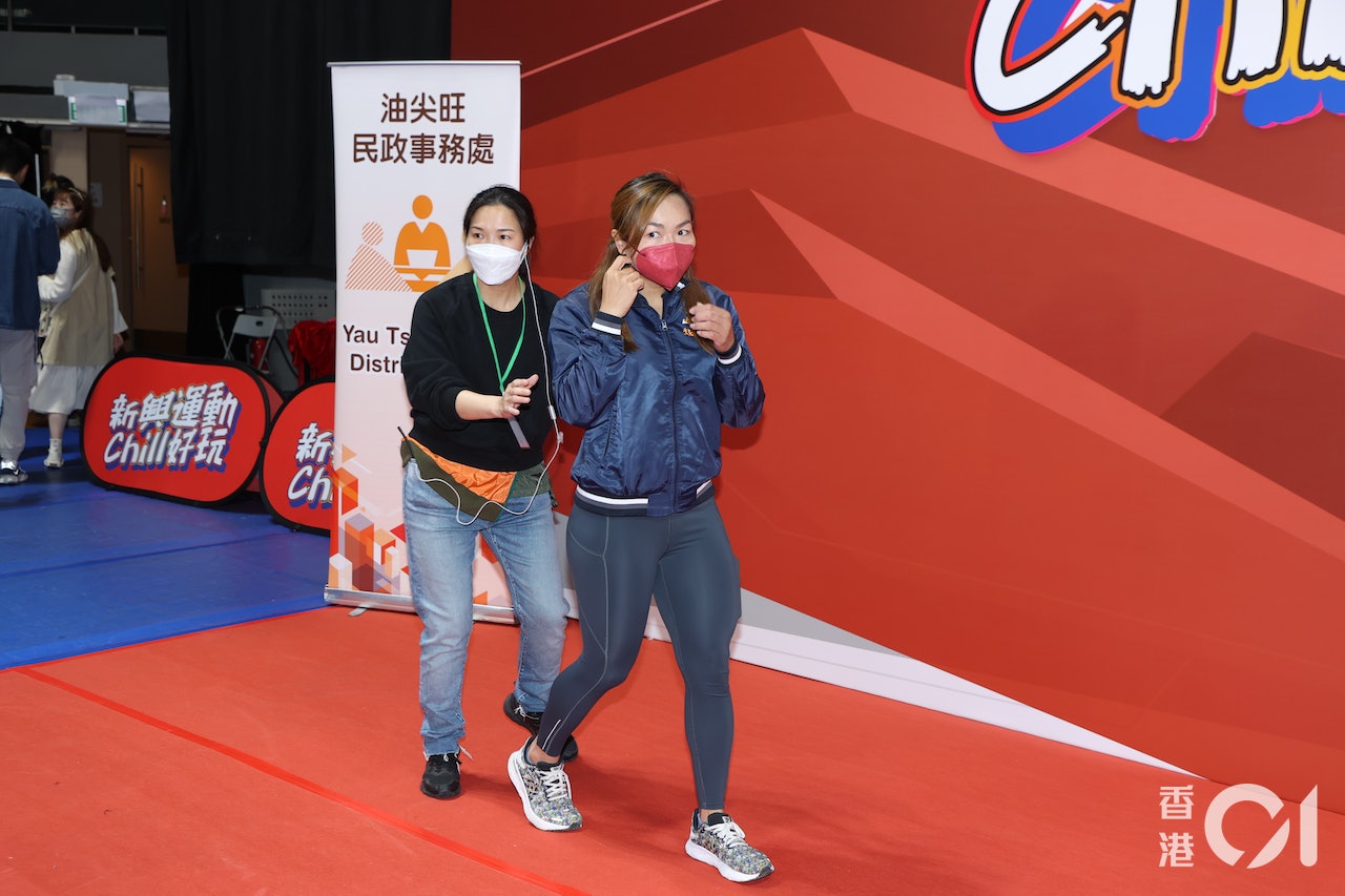 李慧詩今日出席活動拒絕接受訪問。(葉志明攝) 李慧詩今日出席活動拒絕接受訪問。(葉志明攝)