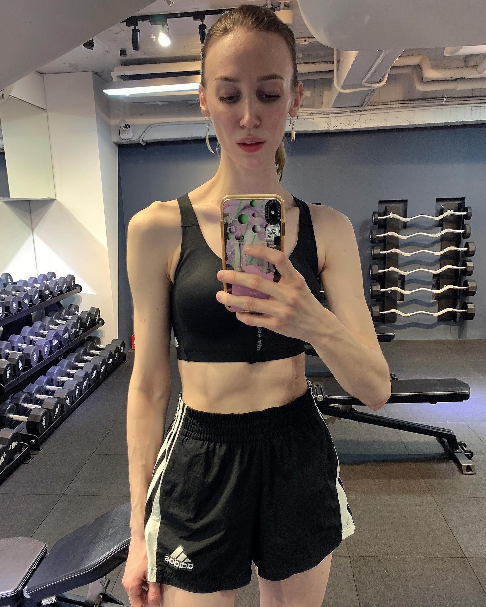 德國女孩莎莉(Sally)19歲到台灣學習中文,意外認識一位準備前往德國慕尼黑學習德文的台灣男生,兩人後續也發展成戀人關係。不過,莎莉跟隨丈夫來台灣後,漸漸發現兩人在心靈上無法產生共鳴,最後甚至走向離婚的結局。(IG@sally_tpe) 德國女孩莎莉(Sally)19歲到台灣學習中文,意外認識一位準備前往德國慕尼黑學習德文的台灣男生,兩人後續也發展成戀人關係。不過,莎莉跟隨丈夫來台灣後,漸漸發現兩人在心靈上無法產生共鳴,最後甚至走向離婚的結局。(IG@sally_tpe)