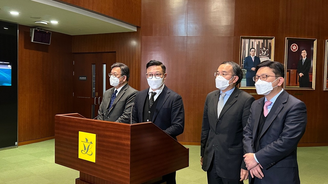 丘應樺透露將與沙特商討促進投資 高才通逾萬申請三分二來自內地 丘應樺透露將與沙特商討促進投資 高才通逾萬申請三分二來自內地