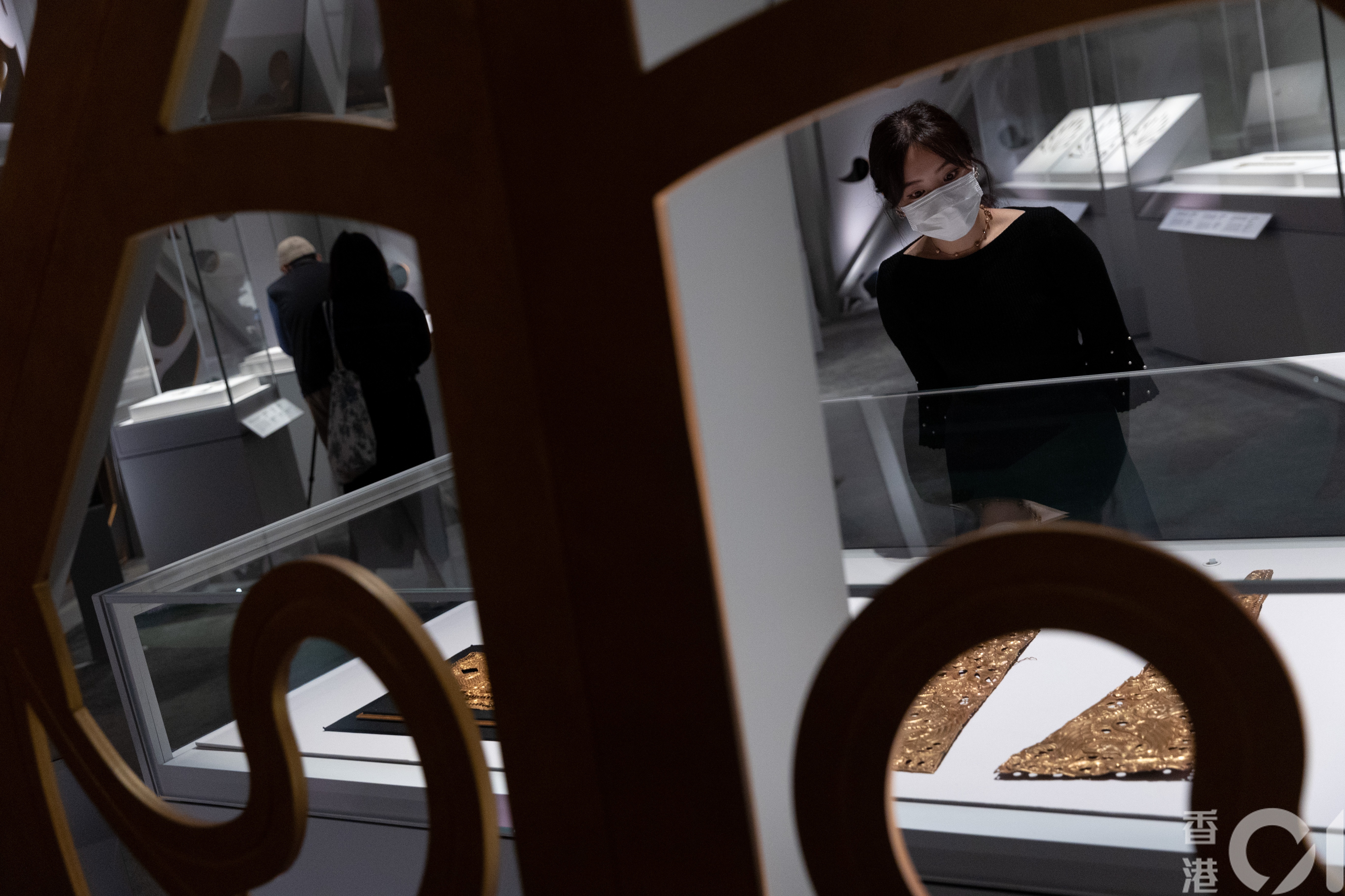 「金彰華彩──香港故宮文化博物館與夢蝶軒藏古代金器」展示220套跨越三千多年歷史的古代中國金器。（夏家朗攝）