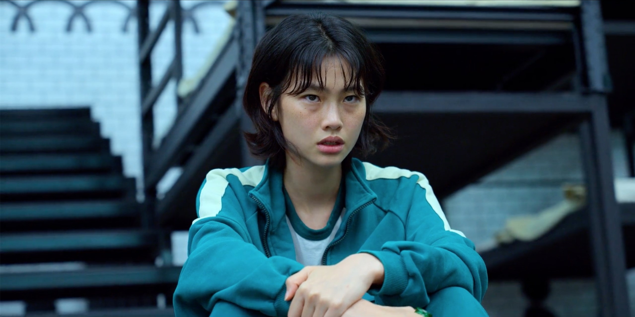 憑著Netflix劇集《魷魚遊戲》中「姜曉」一角而爆紅的鄭浩妍，最近人氣不減反增！（《魷魚遊戲》劇照）