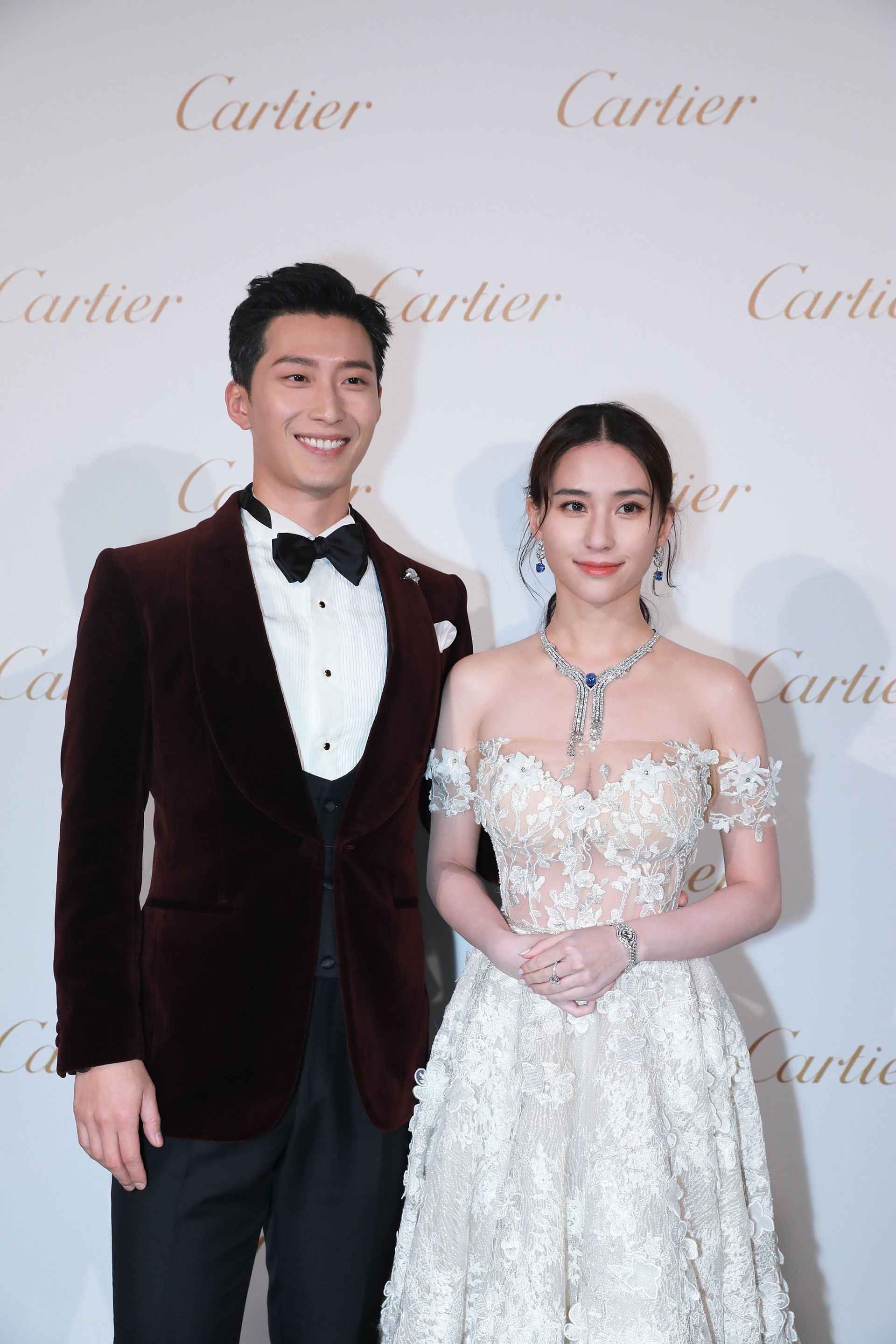超蓮與竇驍將於今日（18日）舉行世紀夢幻結婚。（VCG）