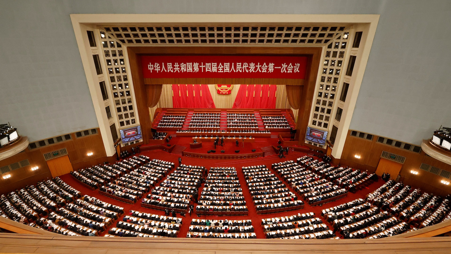 外媒網民看兩會 有人按讚+趁機批評西方 外媒網民看兩會 有人按讚+趁機批評西方