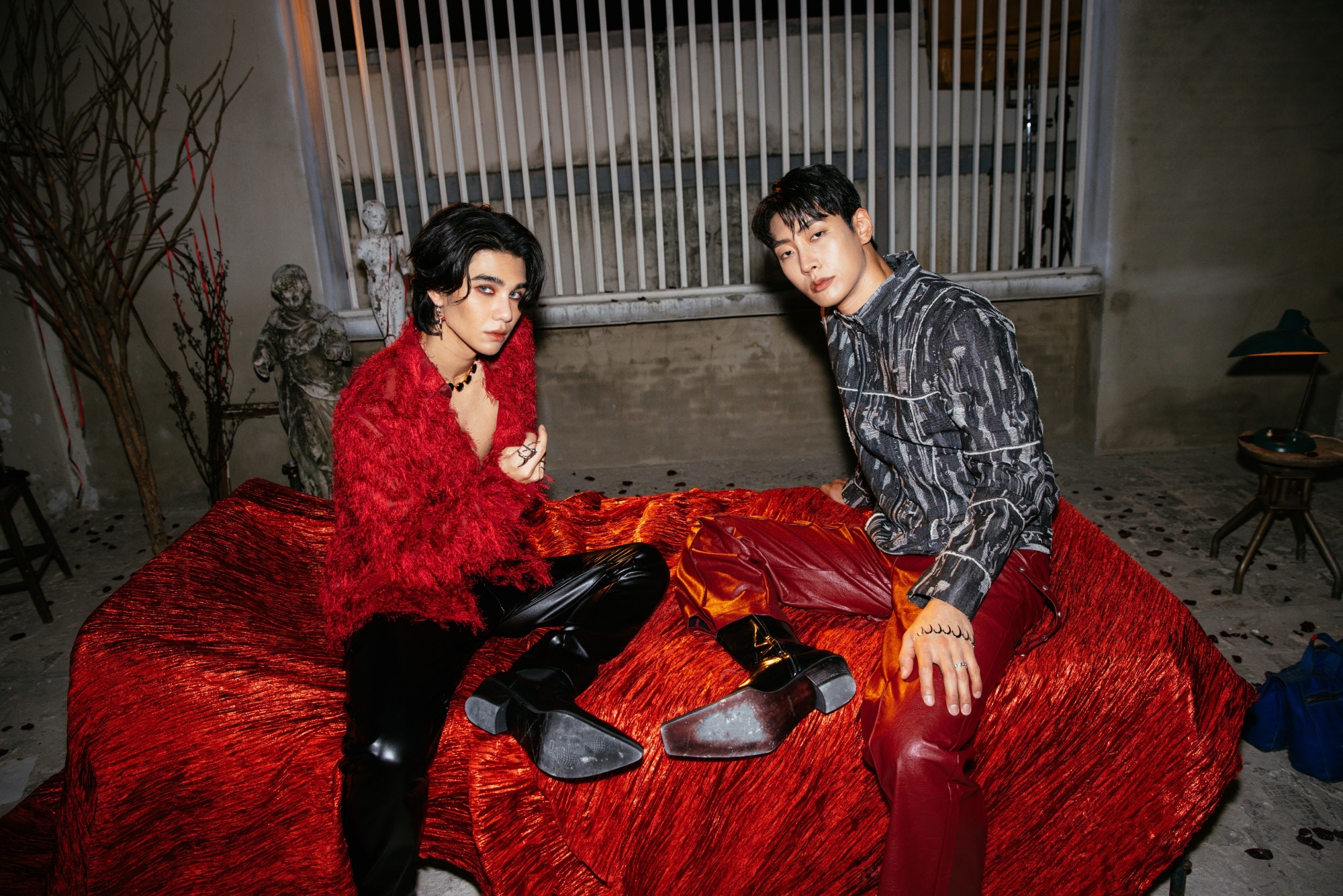 英俊嘅男孩，演員，配音演員，藝術家摘要寫真集