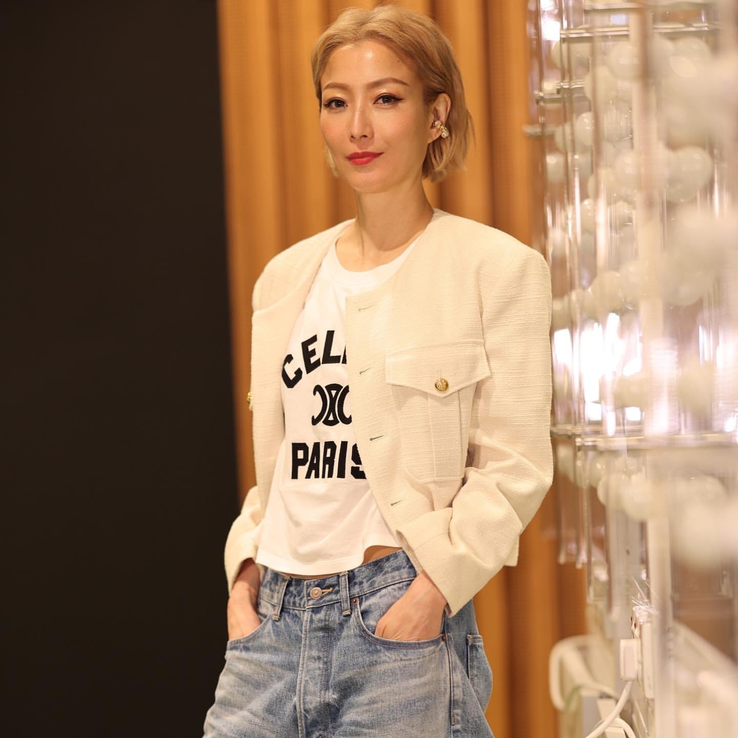 鄭秀文（instagram@sammi_chengsauman）