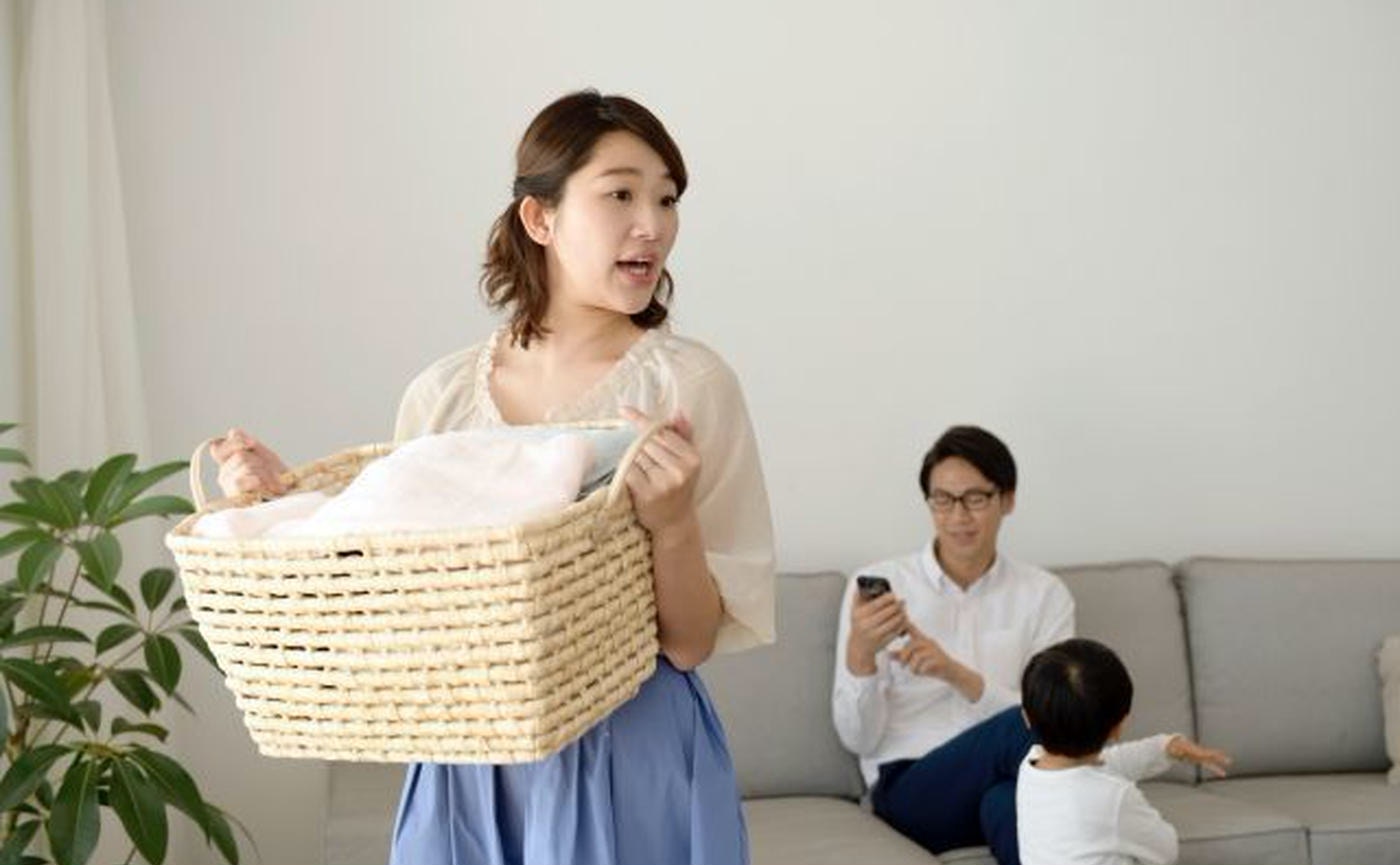 女事主さくひか（＠SAKU_HIKA）結婚兩年，女兒2022年出世後成為主職主婦，家頭細務也是由她打理（設計圖片）