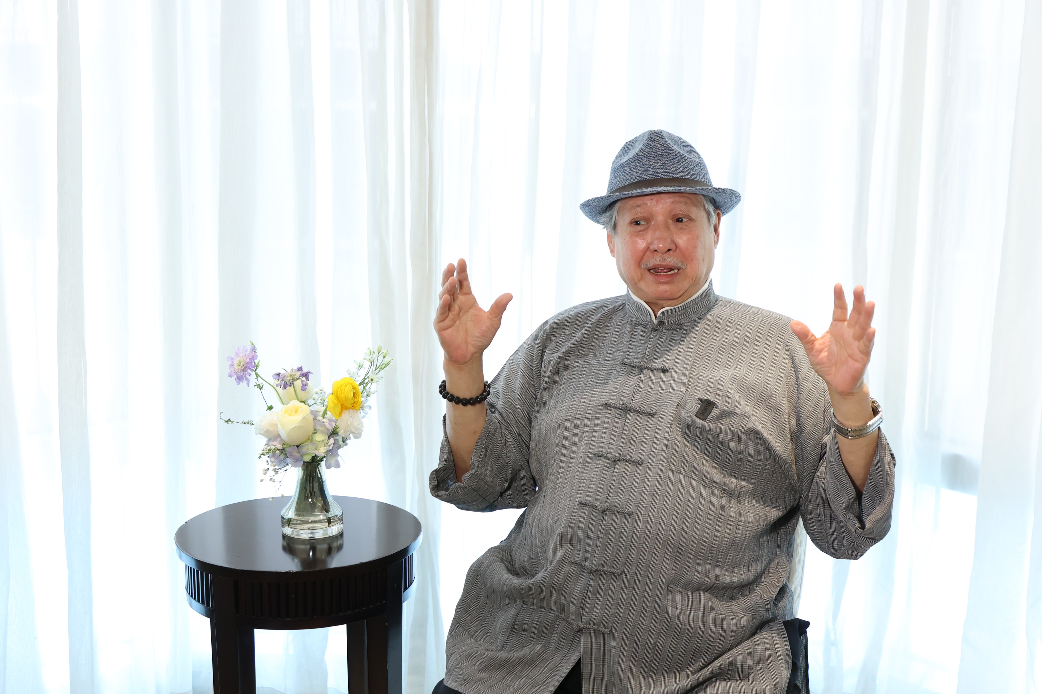 【娱圈】73歲洪金寶被傳打神秘液體回春？洪天明揭父「不用坐輪椅」之謎：我問佢有冇做咗啲咩