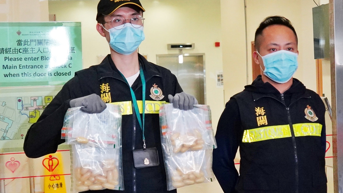 海關破獲今年首宗航空客體內藏毒案　30歲男排出49粒冰毒重640克