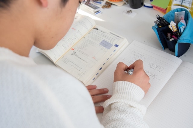 管教｜孩子貪玩常打機不讀書家長學懂3招能教好孩子