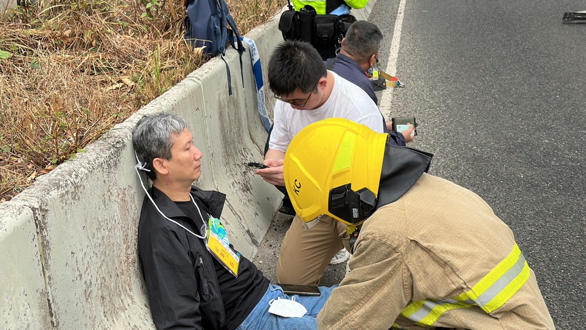 傷者由救護員分流處理。(馬耀文攝) 傷者由救護員分流處理。(馬耀文攝)