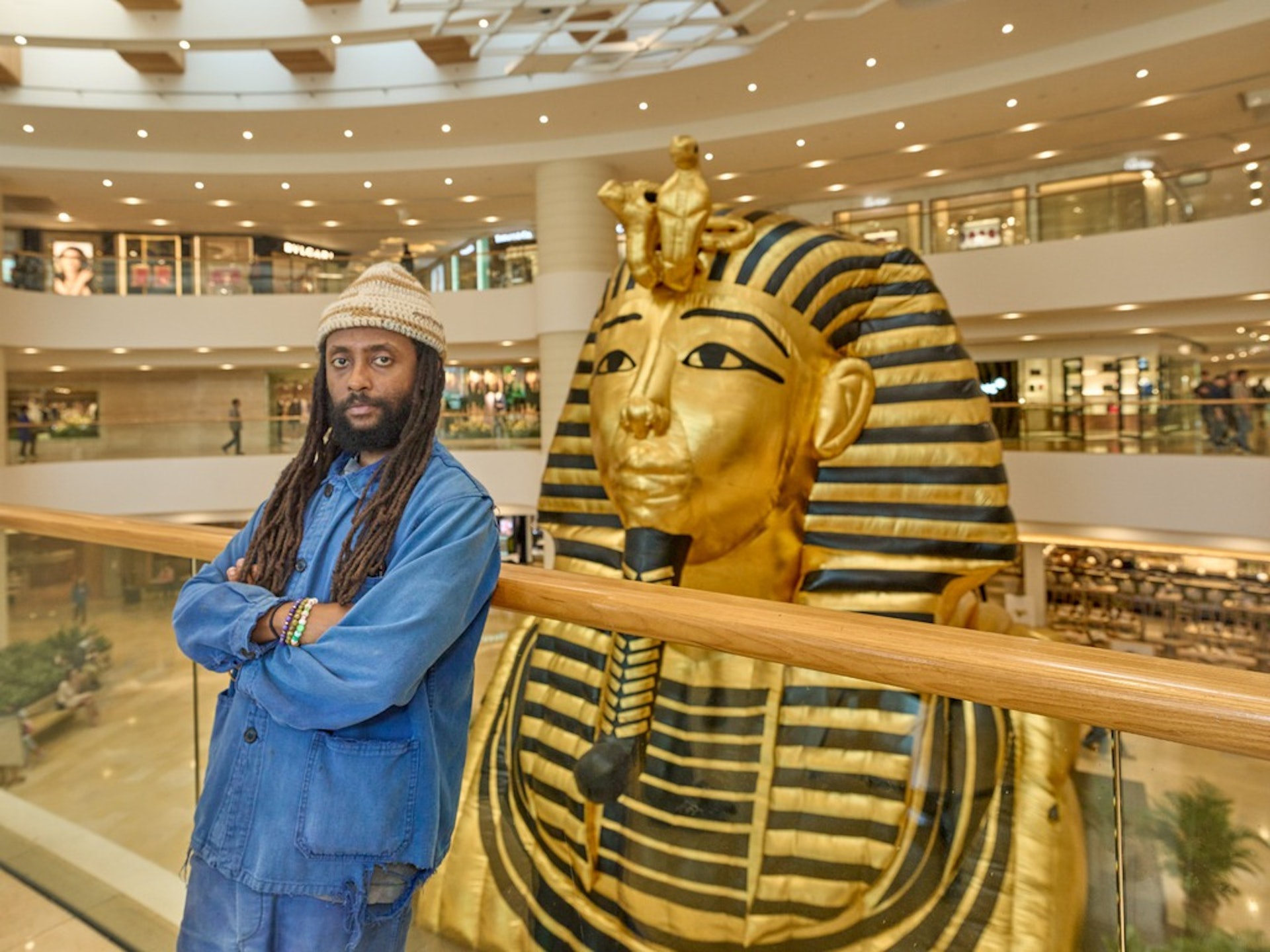 此大型藝術裝置由安沃・艾力克 (Awol Erizku) 所創作(官方圖片) 此大型藝術裝置由安沃・艾力克 (Awol Erizku) 所創作(官方圖片)