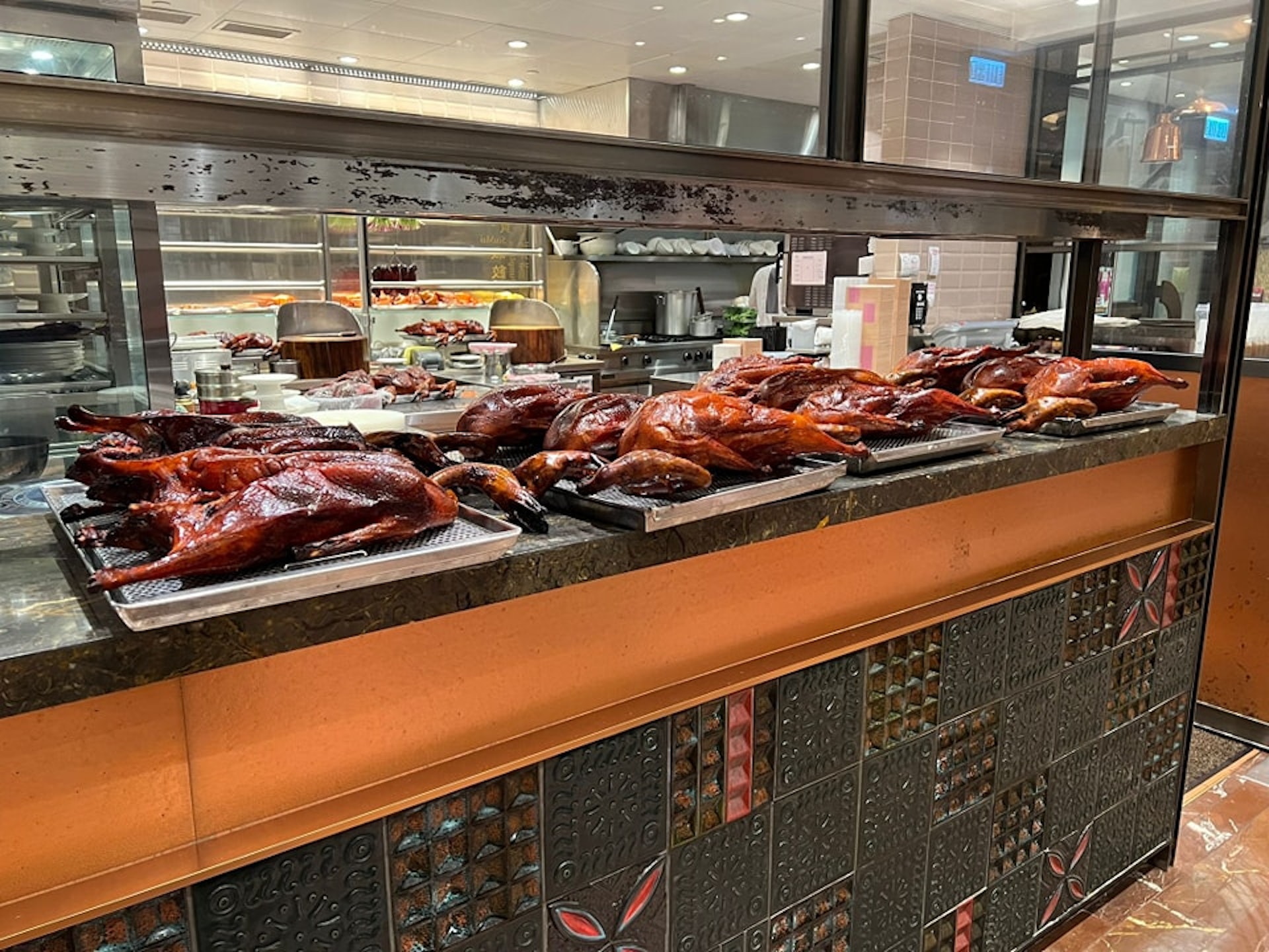 (Facebook@鏞記酒家 Yung Kee Restaurant) (Facebook@鏞記酒家 Yung Kee Restaurant)