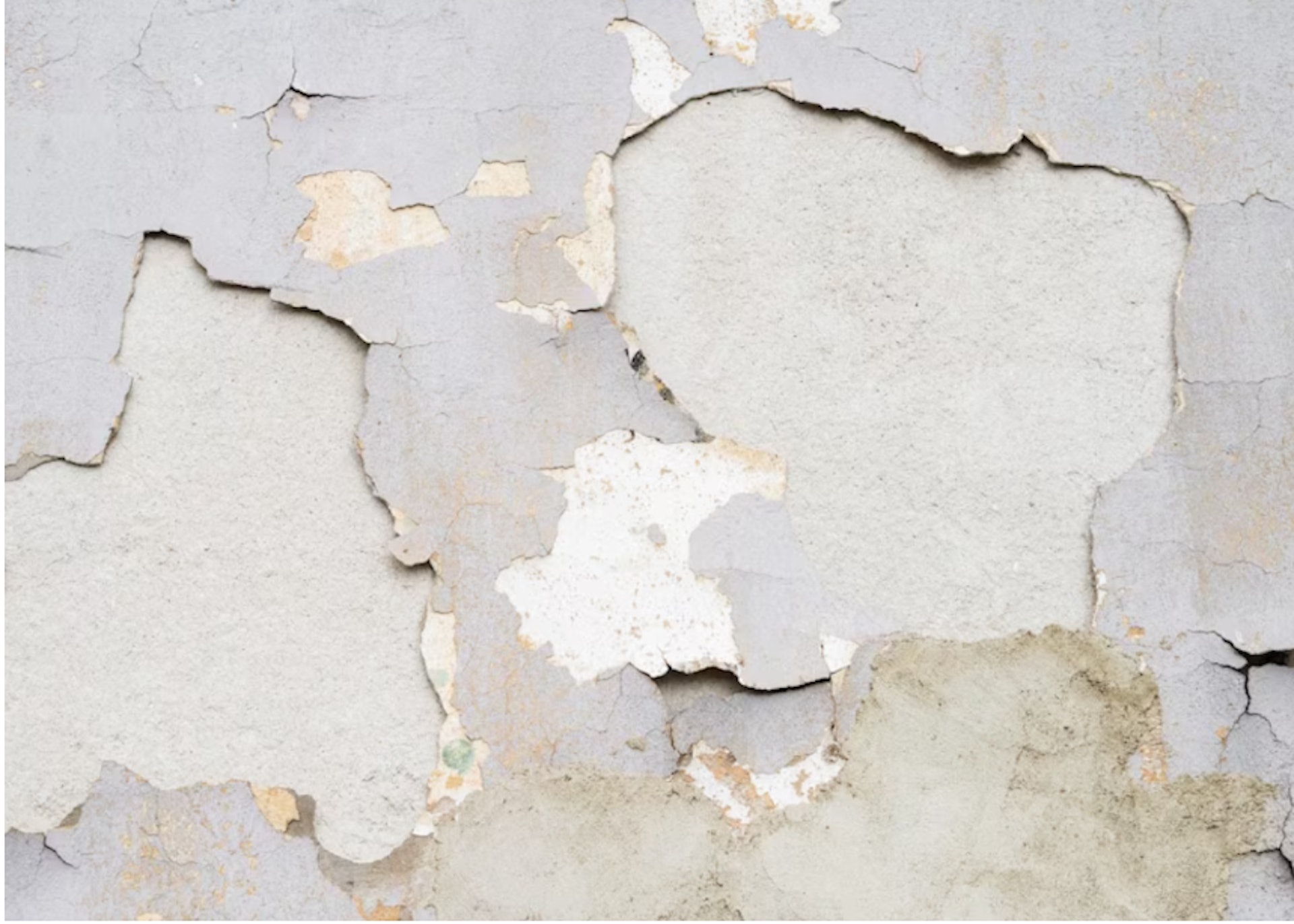 第一個方法是對牆身表面做防潮工作,採用封閉式處理,針對牆體裂縫,可以在牆身塗上防水塗料,或者防水劑,以阻塞水泥砂漿或混凝土的毛細管滲水通道。(裝修佬提供) 第一個方法是對牆身表面做防潮工作,採用封閉式處理,針對牆體裂縫,可以在牆身塗上防水塗料,或者防水劑,以阻塞水泥砂漿或混凝土的毛細管滲水通道。(裝修佬提供)