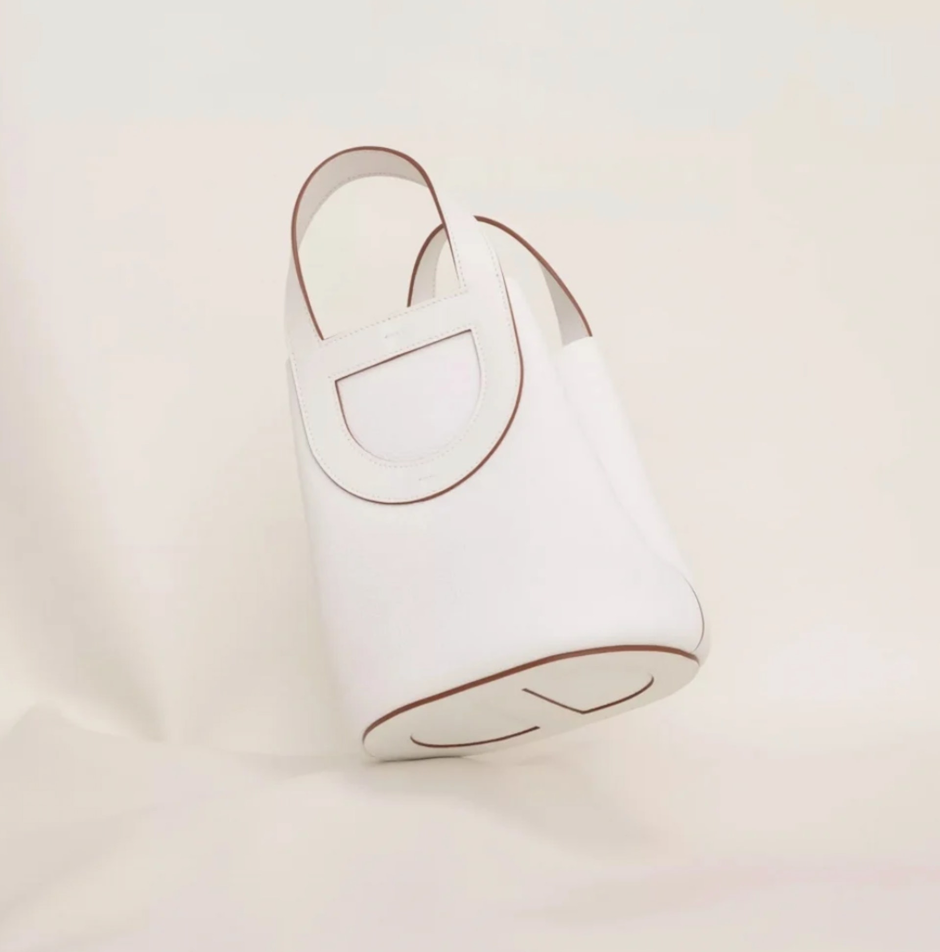 In the loop 18 時髦、精緻,Hermès 手袋中的入門級選擇(Hermès) In the loop 18 時髦、精緻,Hermès 手袋中的入門級選擇(Hermès)