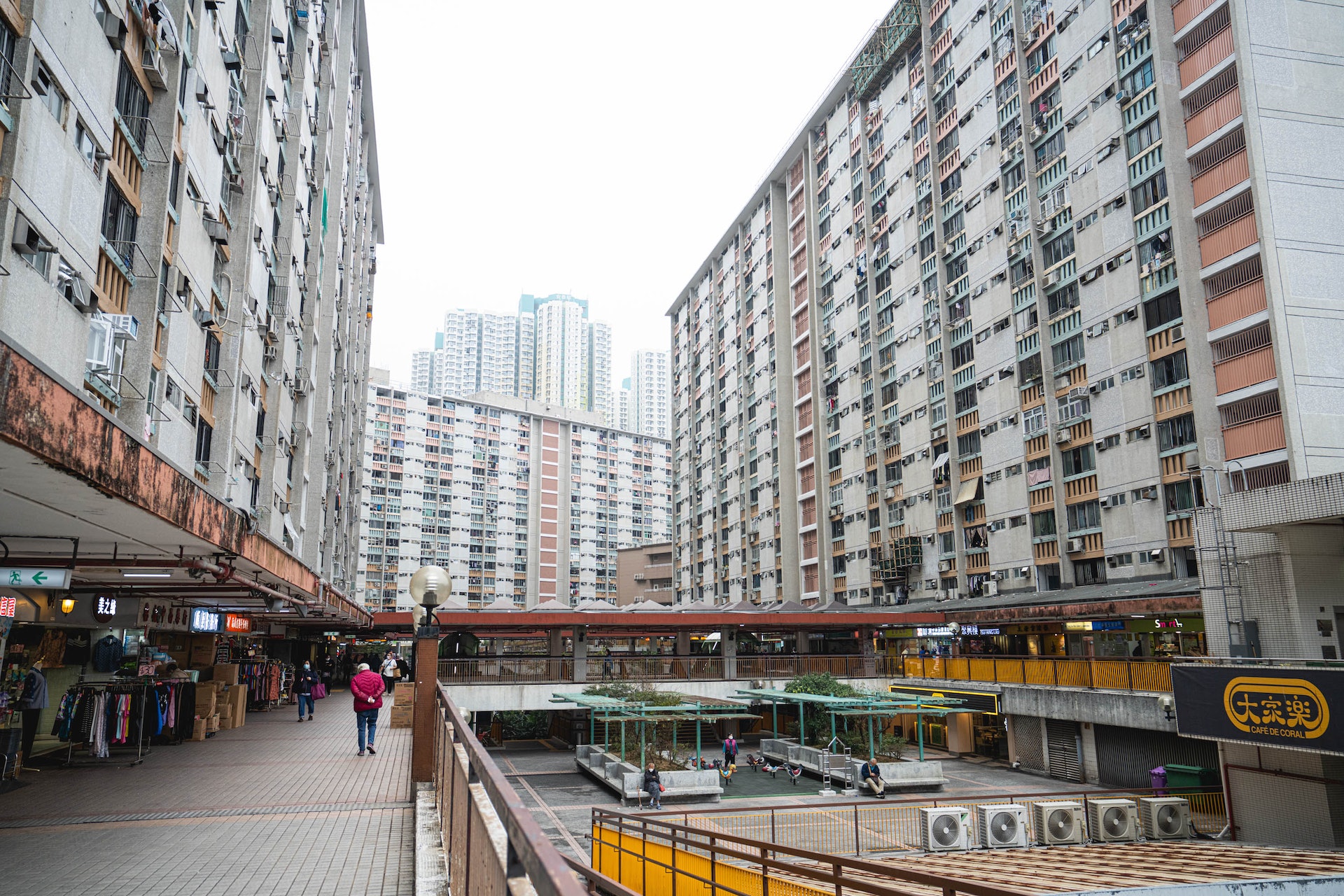 一名居住於順利邨的公屋居民申報並無擁有香港住宅物業,但被揭擁有一個位於中西區的住宅物業。(資料圖片) 一名居住於順利邨的公屋居民申報並無擁有香港住宅物業,但被揭擁有一個位於中西區的住宅物業。(資料圖片)