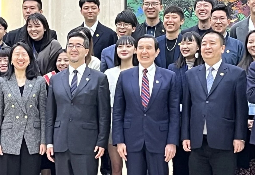 馬英九赴復旦大學交流　提祭祖影片點閱破億　大曬國學功力背古詩