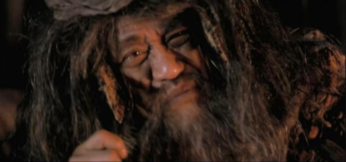 吳耀漢在《狄仁傑之通天帝國》裡飾演隱居鬼市的御醫,客串與劉德華有對手戲。(《狄仁傑之通天帝國》電影截圖)