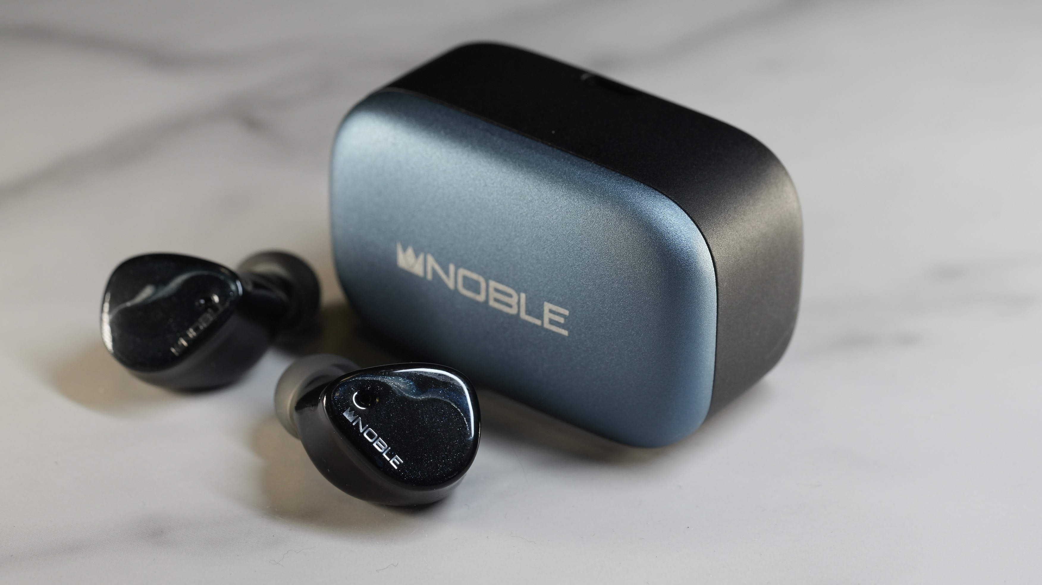 美品】Noble Audio FoKus Mystique ワイヤレスイヤホン-