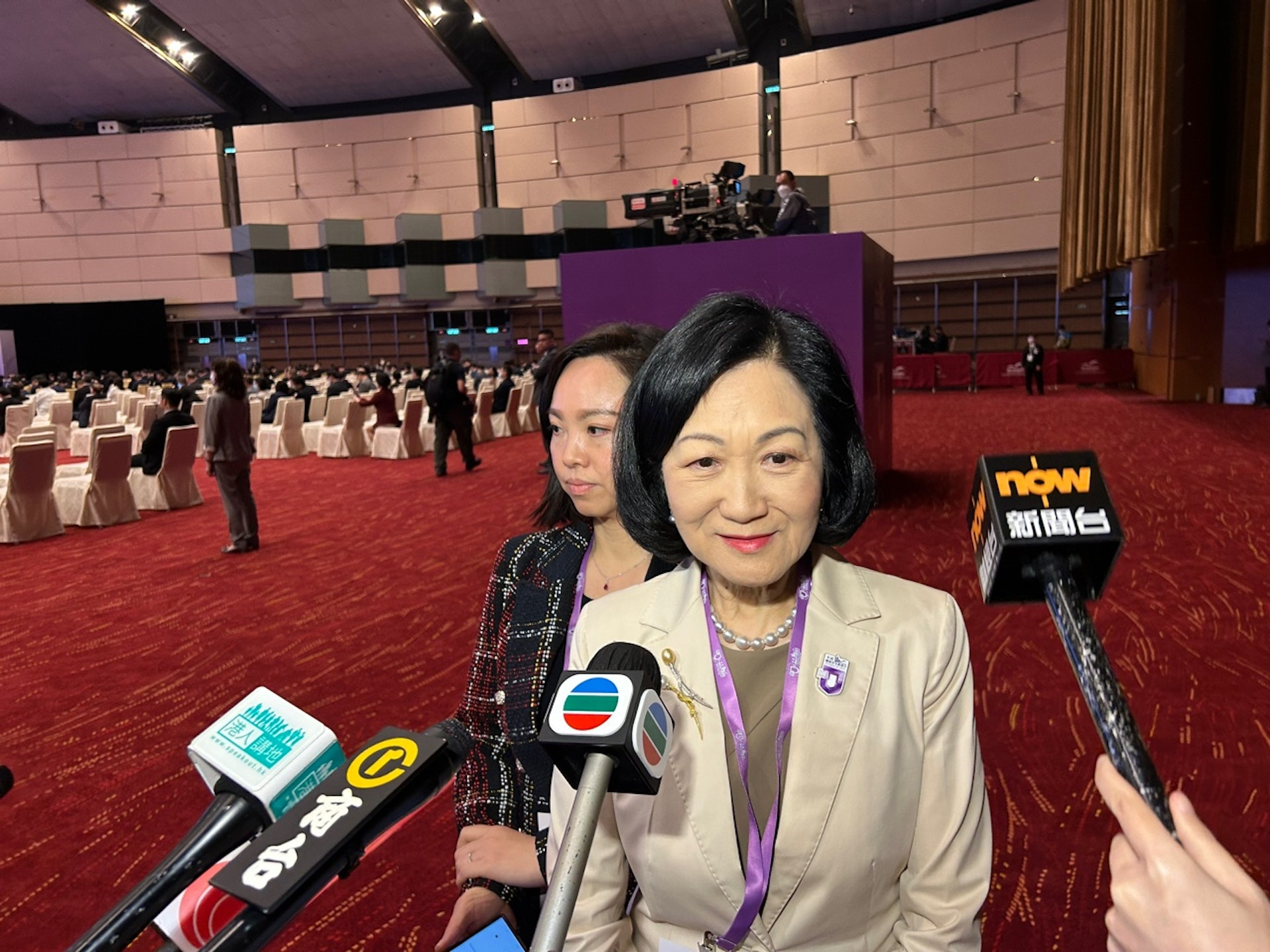 葉劉淑儀認為,加強打擊違規使用2元乘車優惠對舒緩財政壓力作用不大。(資料圖片/馮子健攝) 葉劉淑儀認為,加強打擊違規使用2元乘車優惠對舒緩財政壓力作用不大。(資料圖片/馮子健攝)