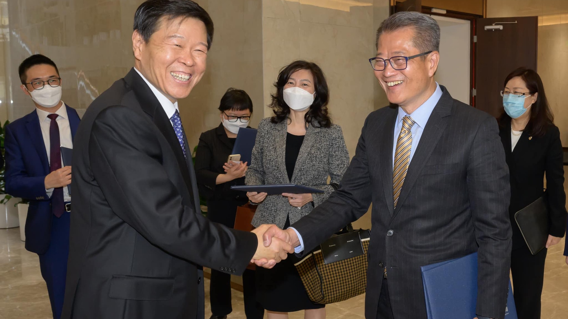 陳茂波:冀本港社會及商界 對習近平經濟思想有更多認識及領悟 陳茂波:冀本港社會及商界 對習近平經濟思想有更多認識及領悟