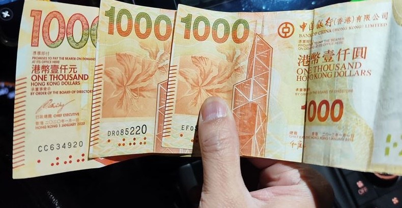 好報！乘客遺物件台Uber司機趕往機場歸還喜獲$3000港元貼士