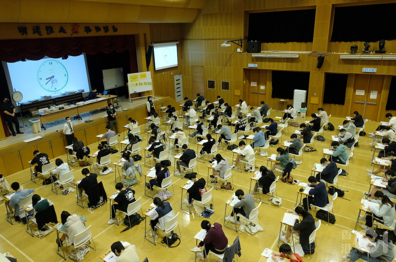 在720份有效提名中有256名學生獲發出直接錄取通知,當中239名學生接受錄取。(資料圖片) 在720份有效提名中有256名學生獲發出直接錄取通知,當中239名學生接受錄取。(資料圖片)