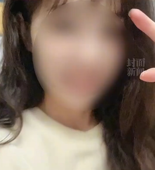 記者日前在中國大陸江蘇省南京市訪問了從事「租女友」行業的木木（化名），揭露入行原因及行業秘聞。（微博@封面新聞）