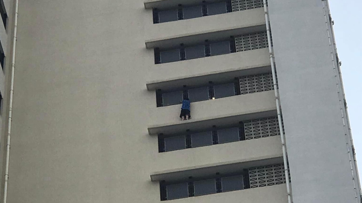 珍惜生命｜深水埗蘇屋邨女童企跳　消防到場救人