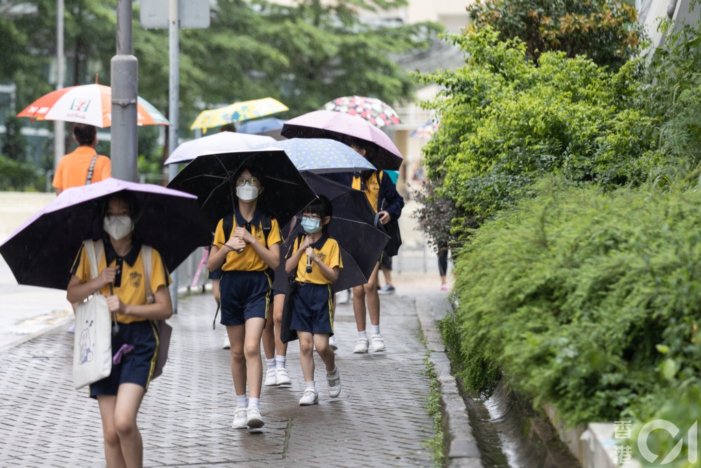 消息指，全港學校明日將會停課，包括中小學及幼稚園。（資料圖片）