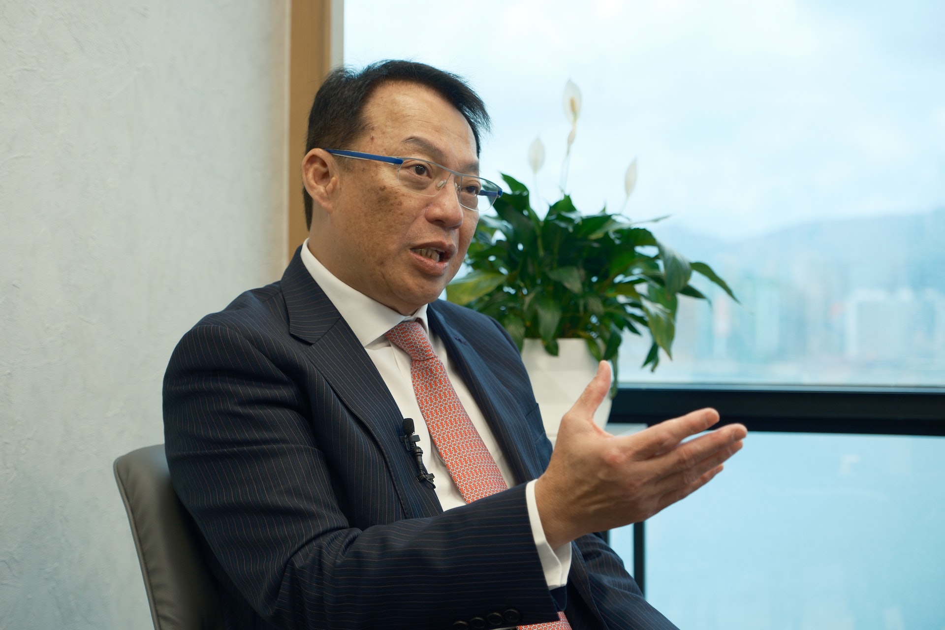 消委會主席陳錦榮表示,小業主要積極參與大廈事務,事關關心反而有機會降低管理。(盧翊銘攝) 消委會主席陳錦榮表示,小業主要積極參與大廈事務,事關關心反而有機會降低管理。(盧翊銘攝)