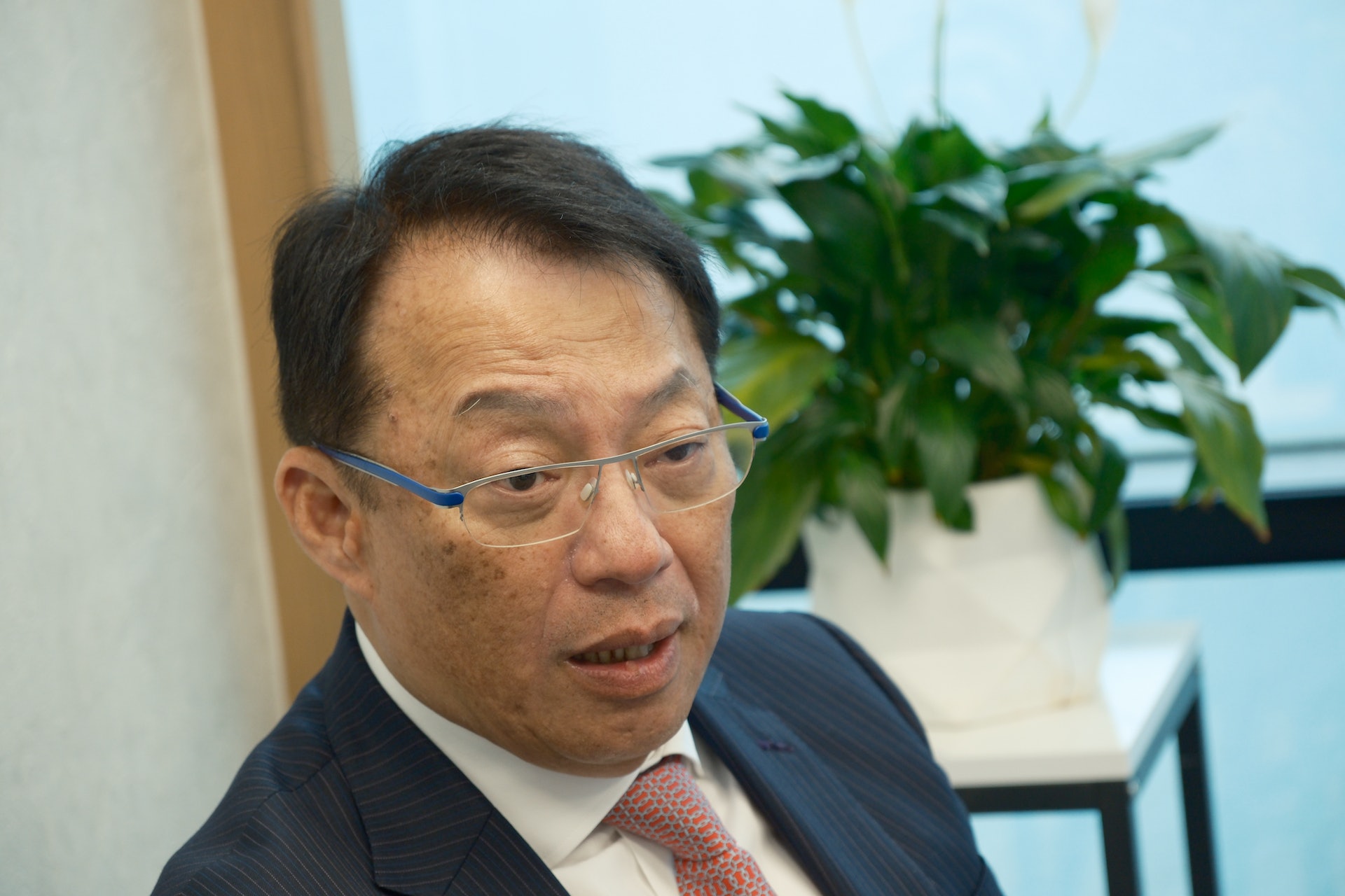 消委會主席陳錦榮表示,小業主要積極參與大廈事務,事關關心反而有機會降低管理。(盧翊銘攝) 消委會主席陳錦榮表示,小業主要積極參與大廈事務,事關關心反而有機會降低管理。(盧翊銘攝)