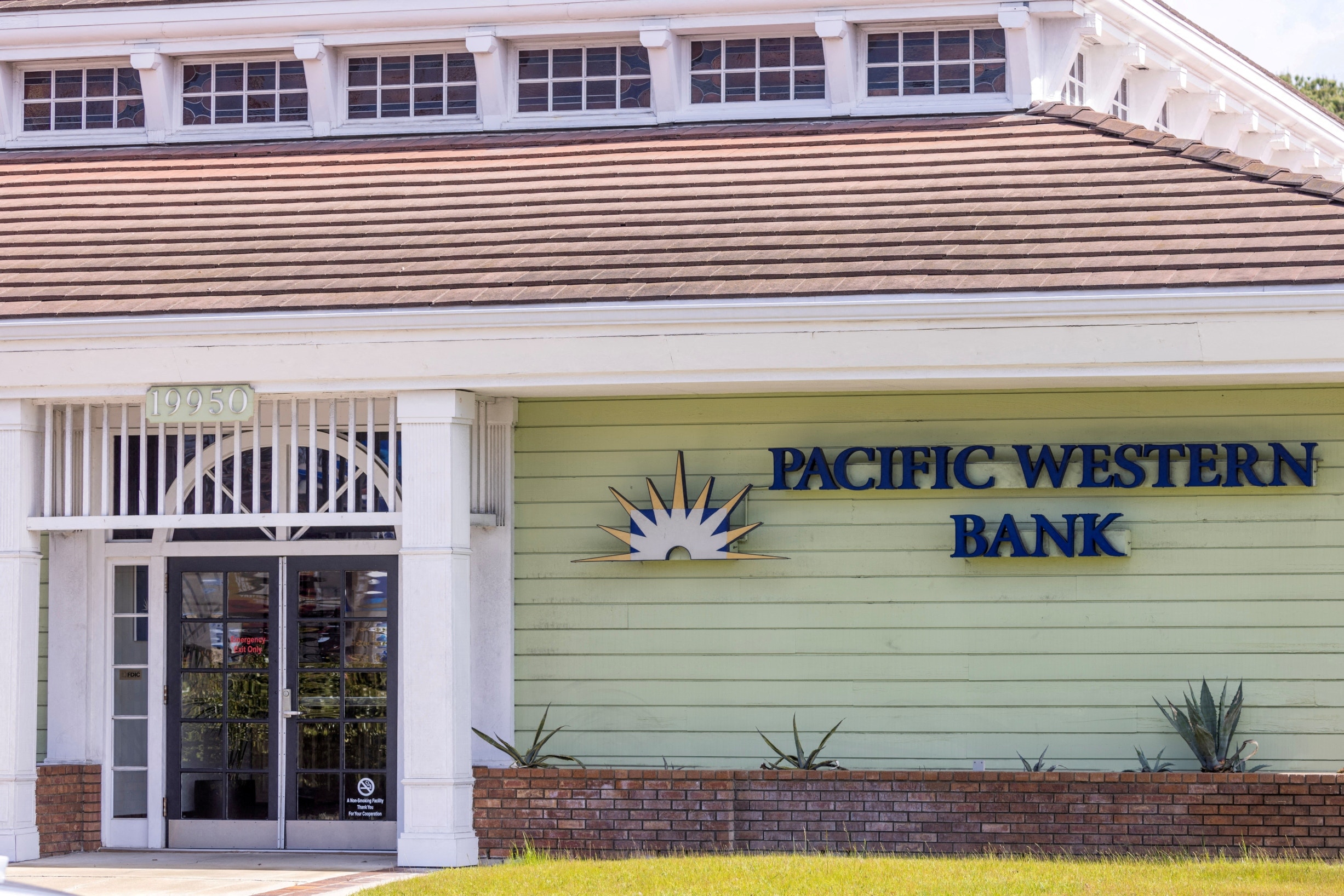 美國銀行業下一個待爆彈？PacWest：與潛在投資者展開討論