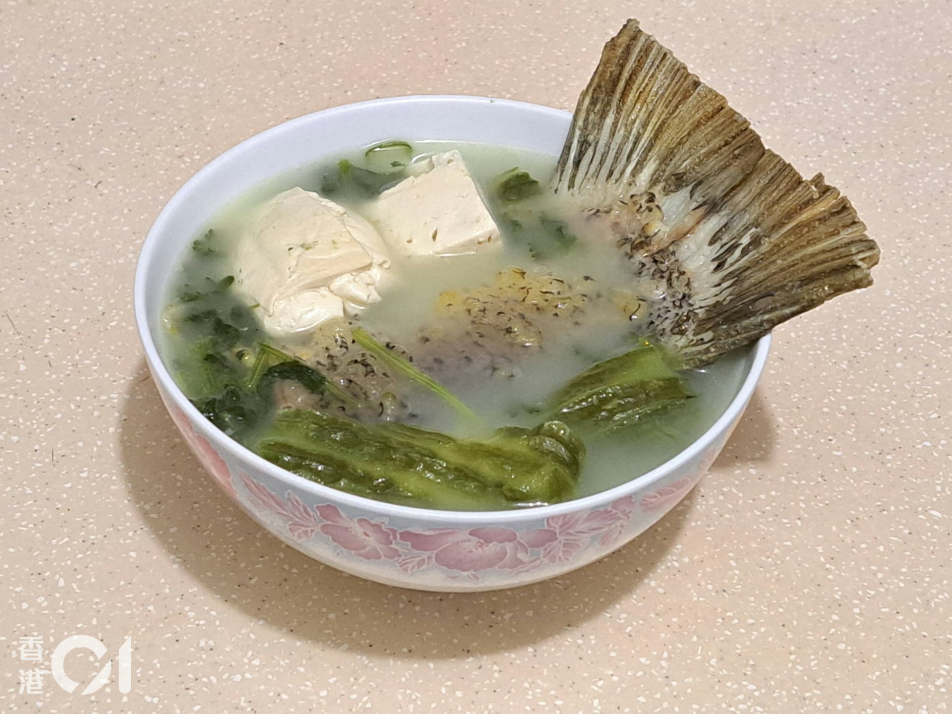 勝瓜香茜豆腐魚湯(鄒家鳳攝) 勝瓜香茜豆腐魚湯(鄒家鳳攝)