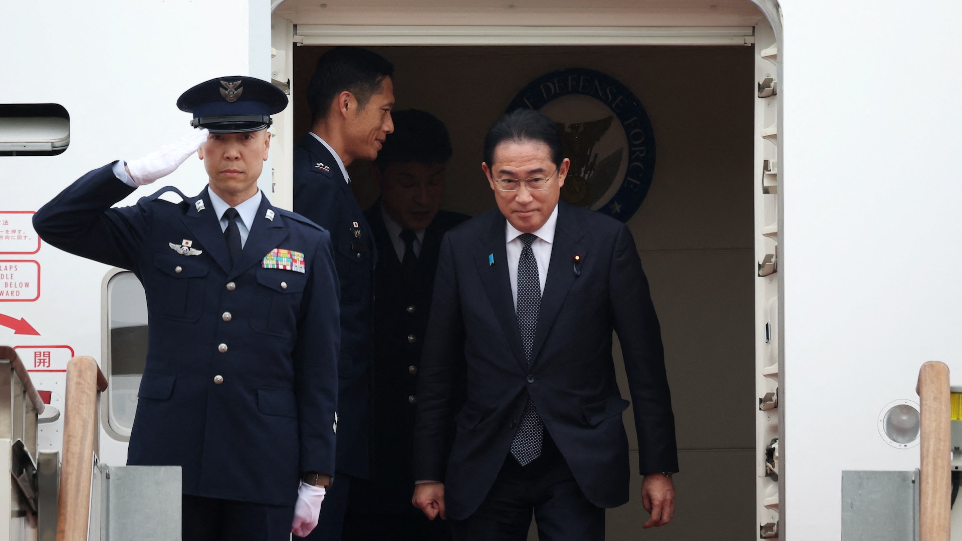 岸田文雄抵埗韓國 與尹錫悅會面 岸田文雄抵埗韓國 與尹錫悅會面