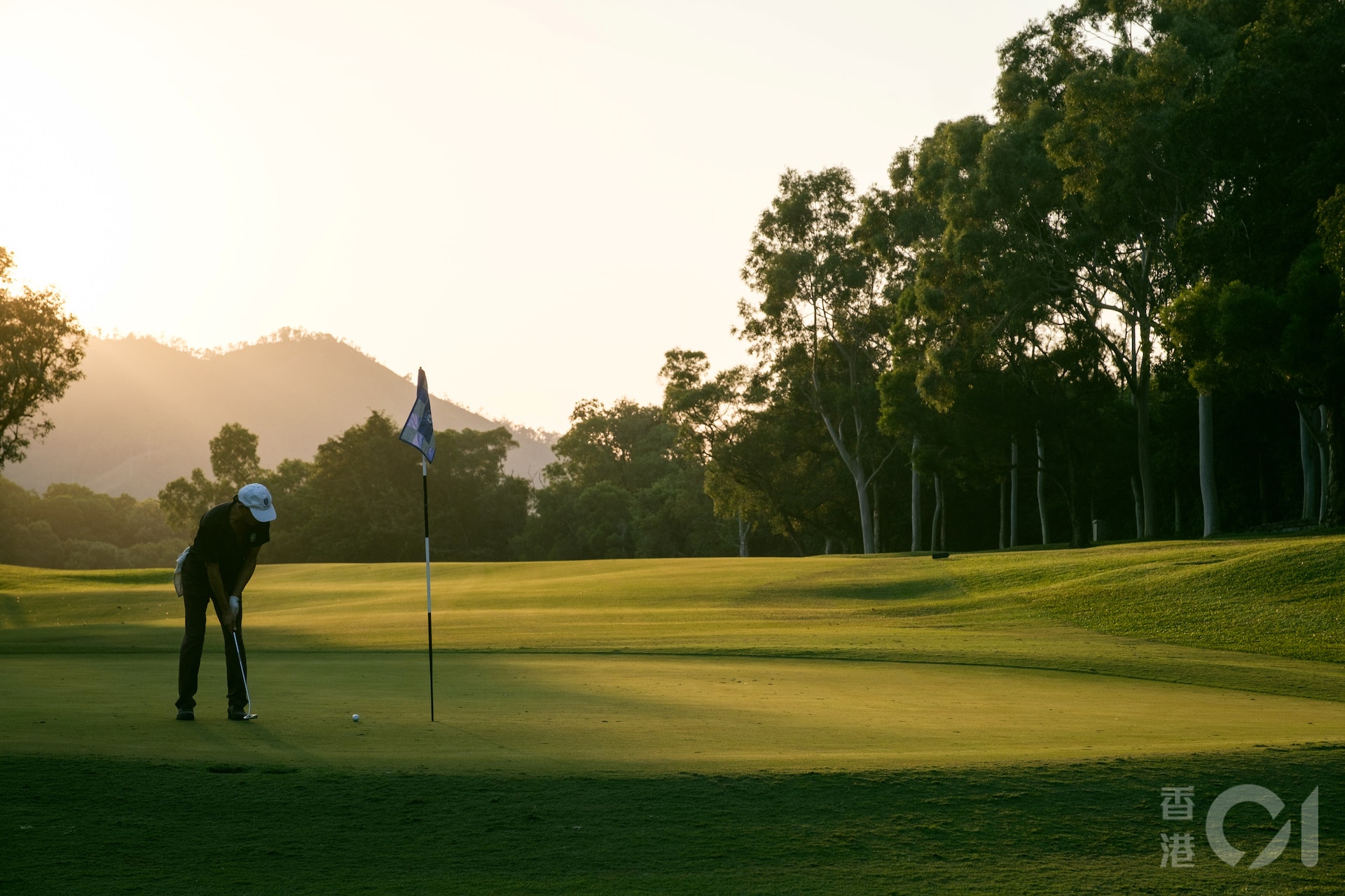 粉嶺高爾夫球場位於粉錦公路以西部份,政府暫未有計劃收回,並計劃將其中9.5公頃土地用作興建公屋。(歐嘉樂攝) 粉嶺高爾夫球場位於粉錦公路以西部份,政府暫未有計劃收回,並計劃將其中9.5公頃土地用作興建公屋。(歐嘉樂攝)