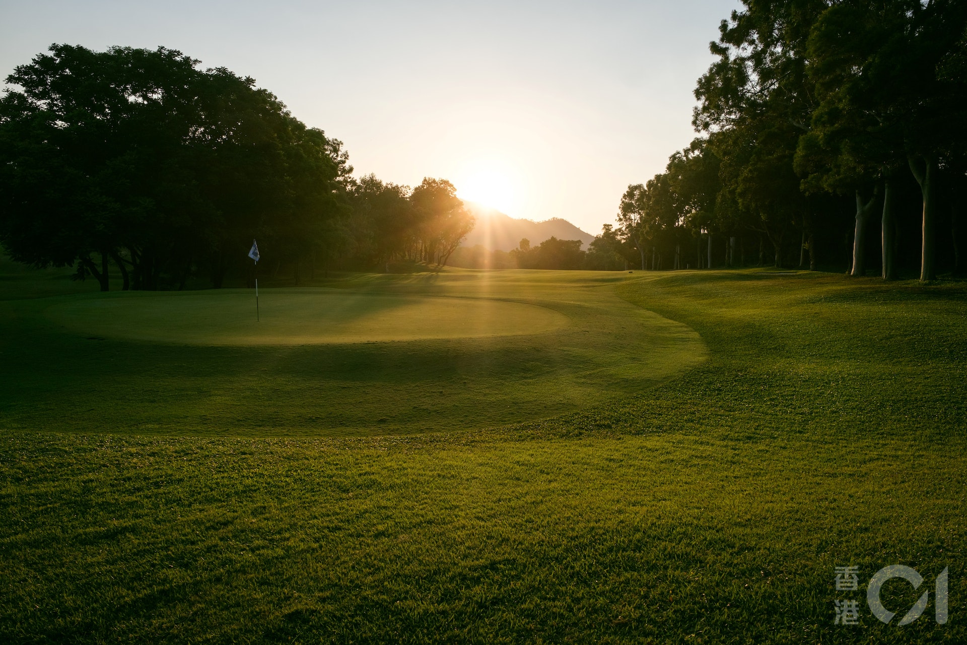 粉嶺高爾夫球場位於粉錦公路以西部份,政府暫未有計劃收回,並計劃將其中9.5公頃土地用作興建公屋。(歐嘉樂攝) 粉嶺高爾夫球場位於粉錦公路以西部份,政府暫未有計劃收回,並計劃將其中9.5公頃土地用作興建公屋。(歐嘉樂攝)
