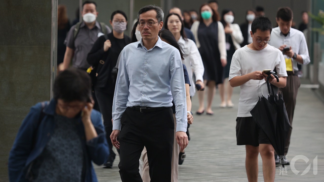 公務員退休金承擔破9千億 華員會籲勿眼紅:長糧如阿媽幫儲利是
