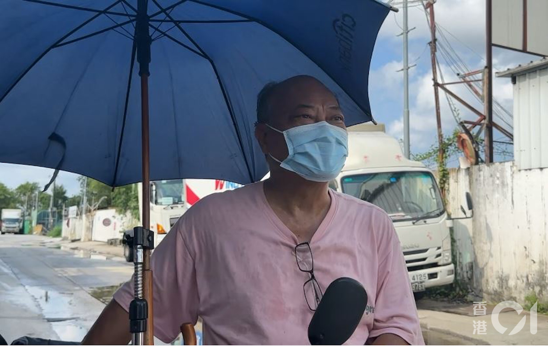 租客馮先生指死者與丈夫恩愛,為人隨和客氣從不催促交租。(鄭嘉惠攝)