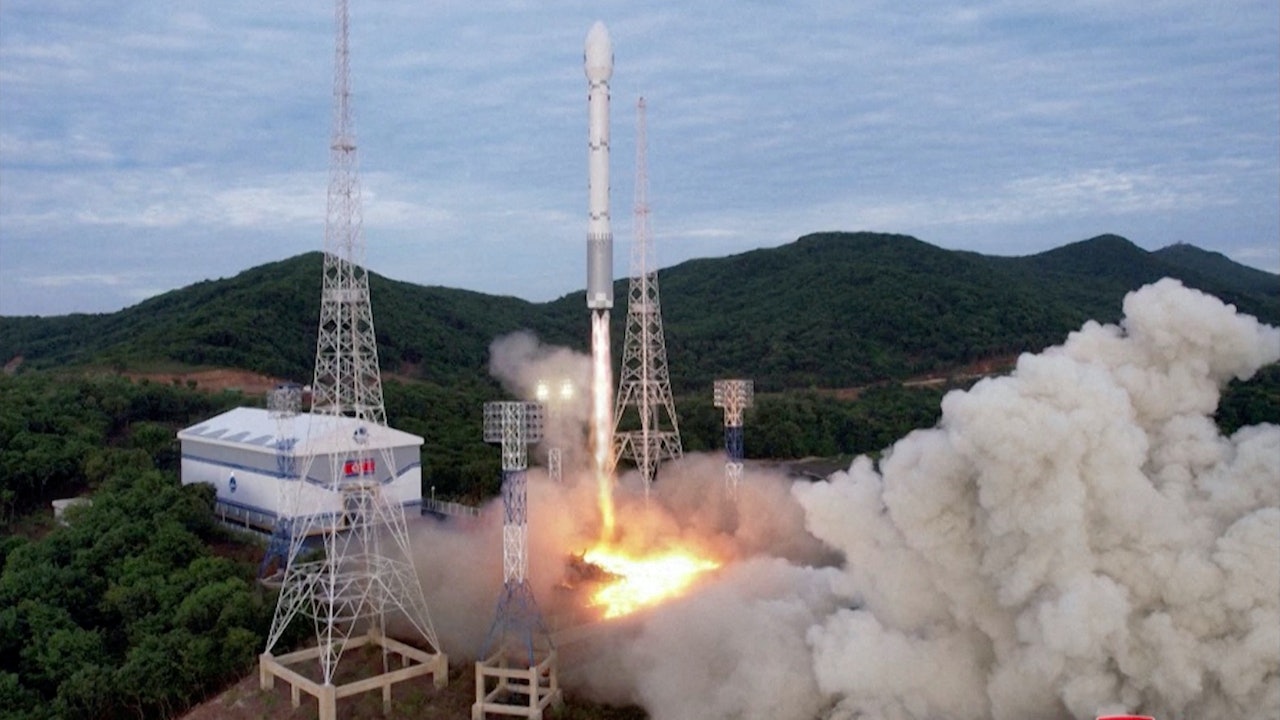 朝鮮發射衛星失敗 韓國:或因變更路徑產生技術問題 朝鮮發射衛星失敗 韓國:或因變更路徑產生技術問題