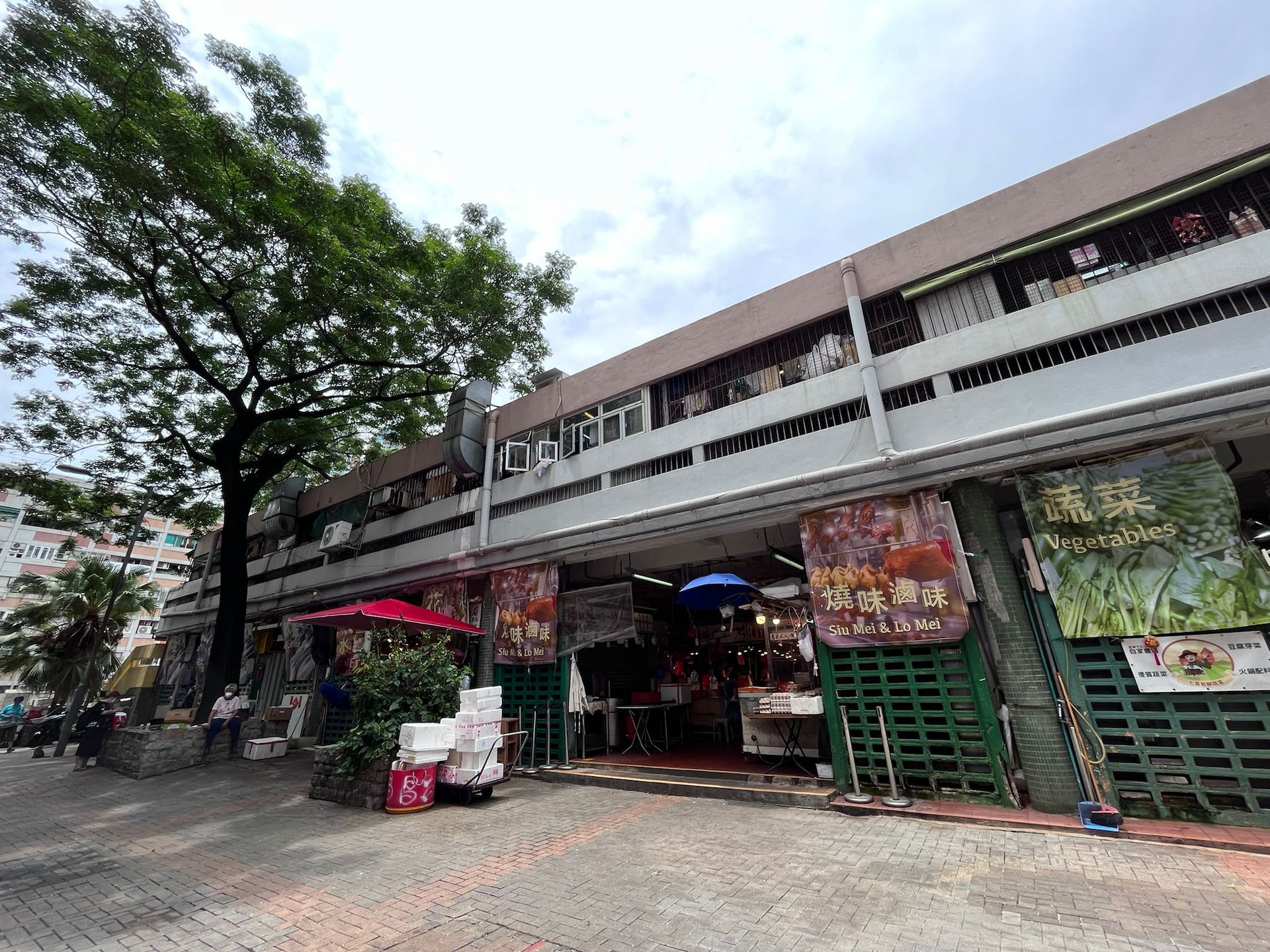 荃灣香居街街市,昨天熱度爆燈。(攝影:古曦朗) 荃灣香居街街市,昨天熱度爆燈。(攝影:古曦朗)