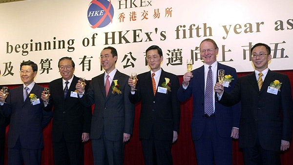 港交所前CEO周文耀離世 陳茂波及許正宇皆深表哀悼 港交所前CEO周文耀離世 陳茂波及許正宇皆深表哀悼