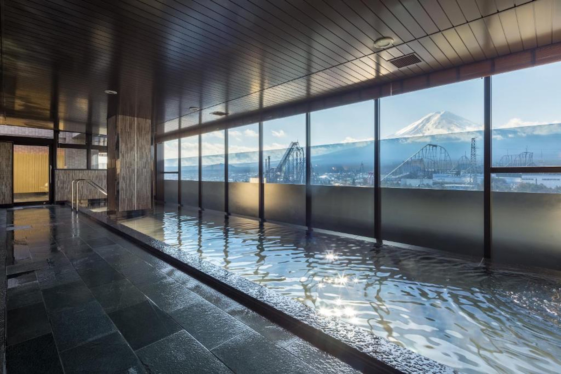 MYSTAYS富士山展望温泉酒店 (HOTEL MYSTAYS Fuji Onsen Resort)(圖片來源:Booking.com) MYSTAYS富士山展望温泉酒店 (HOTEL MYSTAYS Fuji Onsen Resort)(圖片來源:Booking.com)