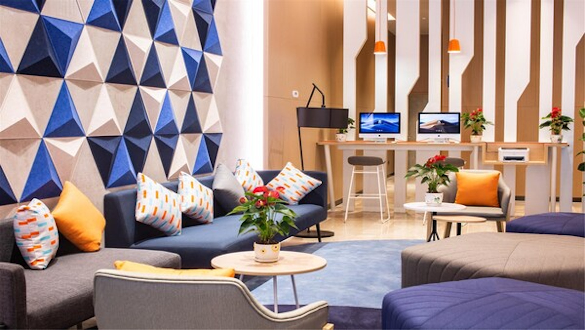 江門江海智選假日酒店(Holiday Inn Express Jiangmen Jianghai)(圖片來源:Agoda) 江門江海智選假日酒店(Holiday Inn Express Jiangmen Jianghai)(圖片來源:Agoda)