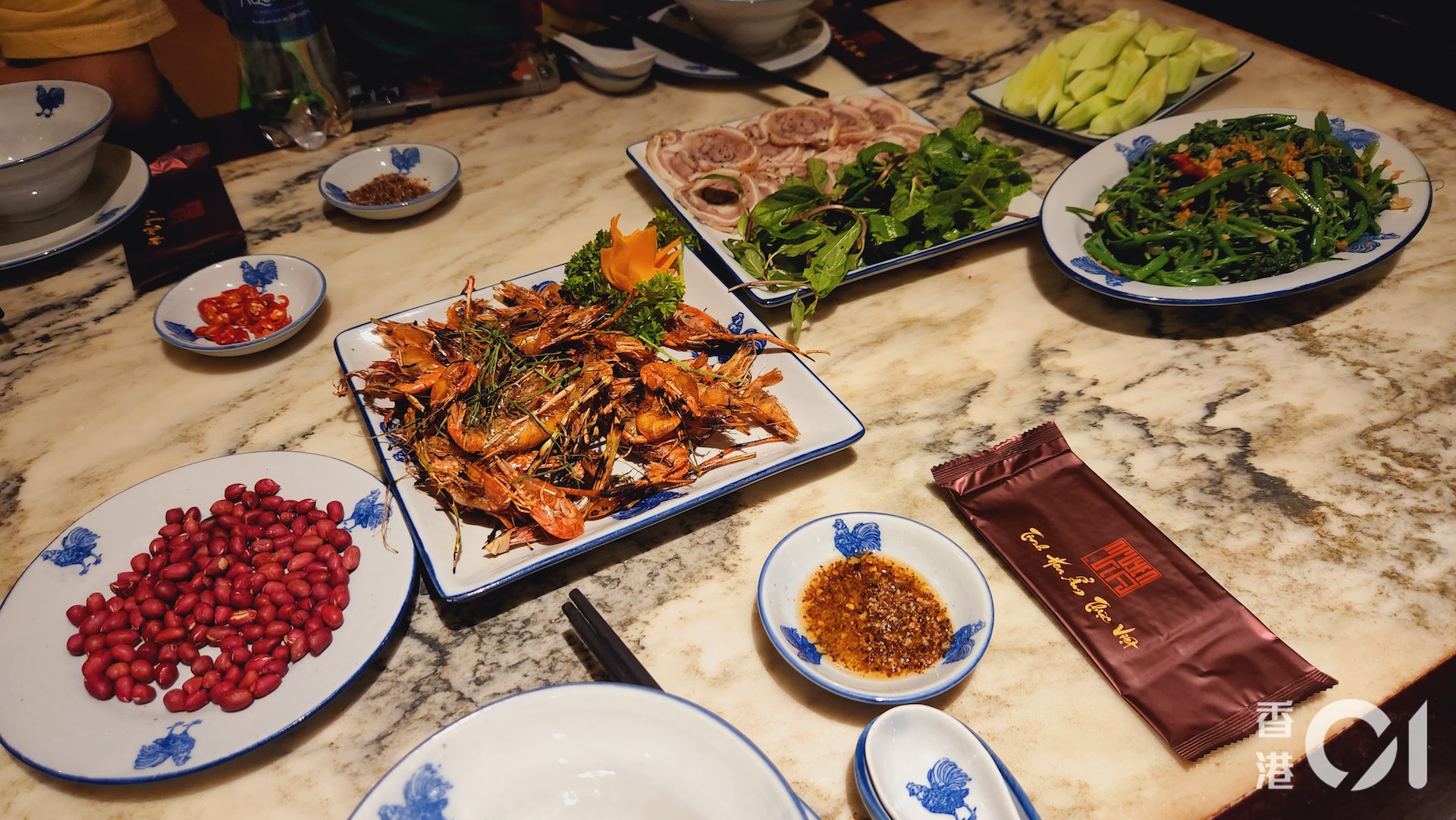 (何以諾攝) (何以諾攝)