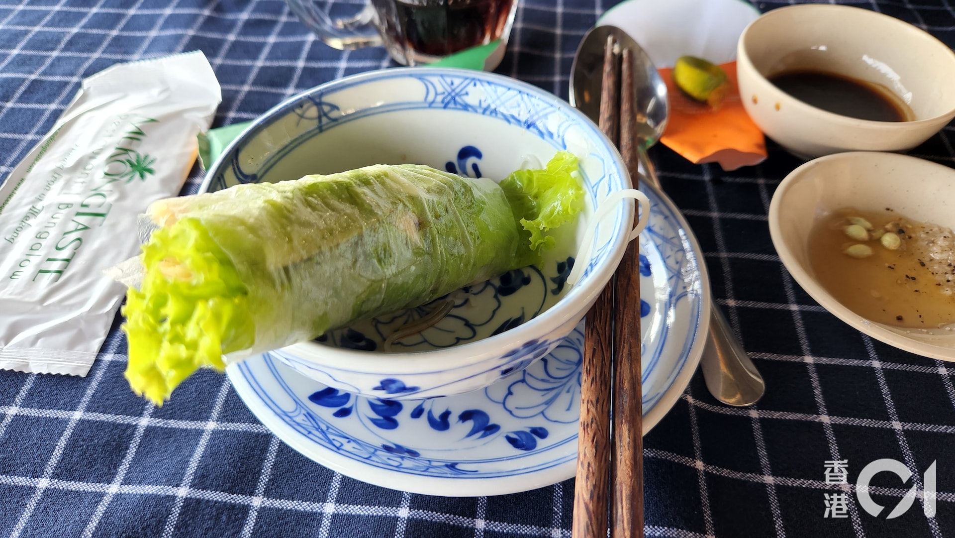 (何以諾攝) (何以諾攝)