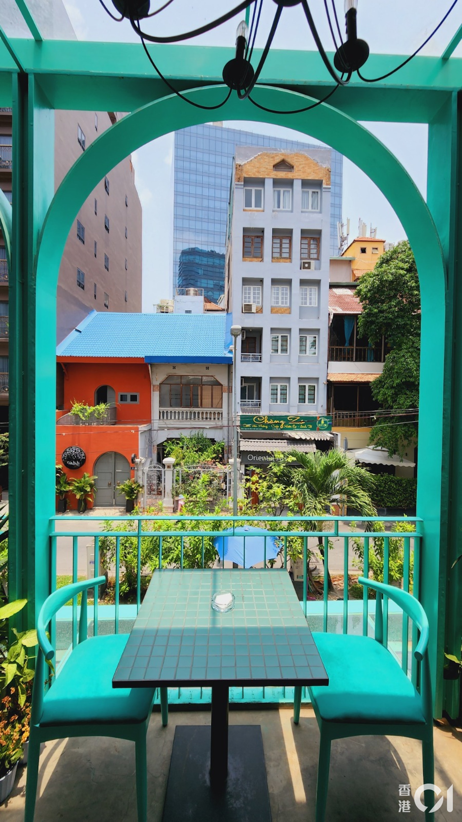 (何以諾攝) (何以諾攝)