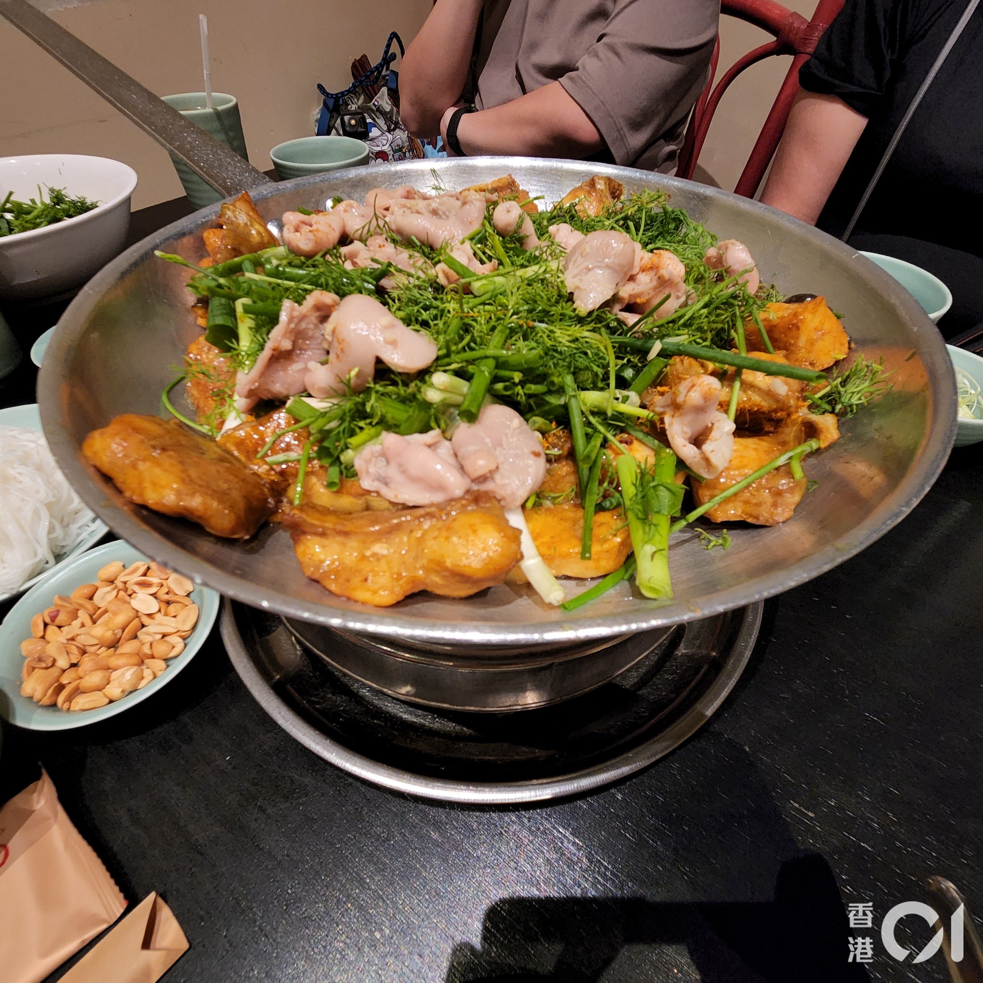 (何以諾攝) (何以諾攝)