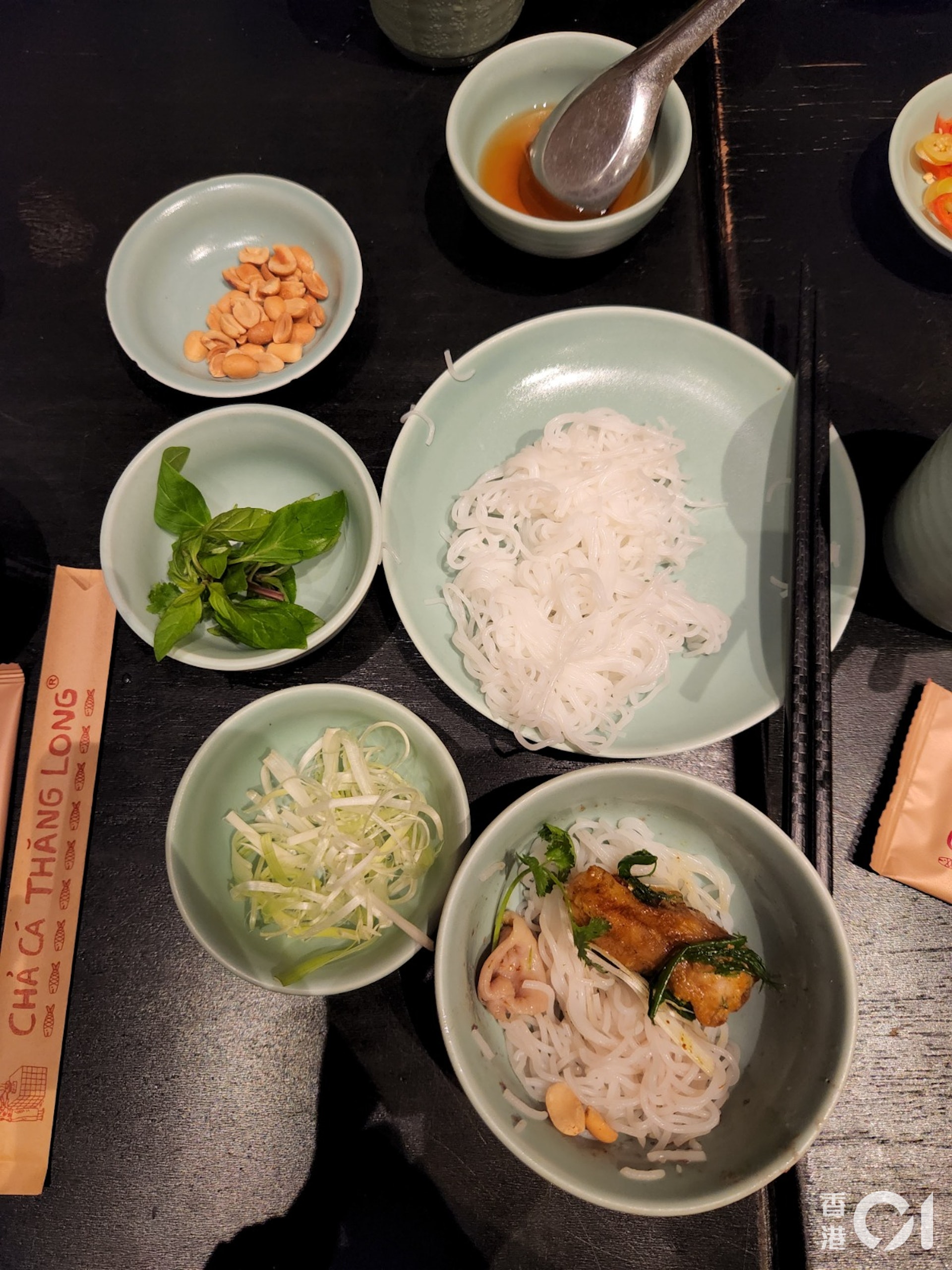 (何以諾攝) (何以諾攝)